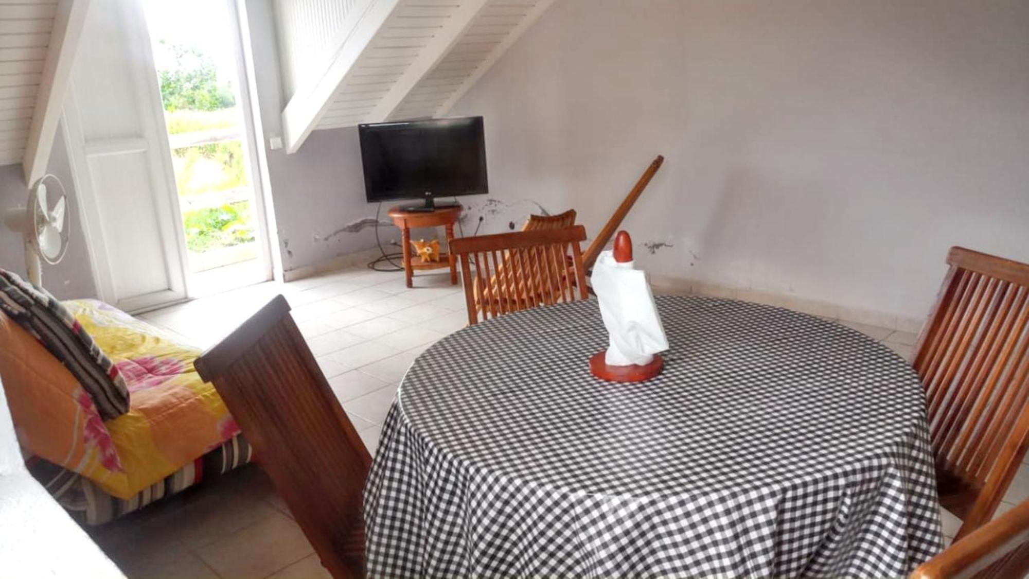 Enchanteur A Capesterre De Marie Galante 40m² Climatise